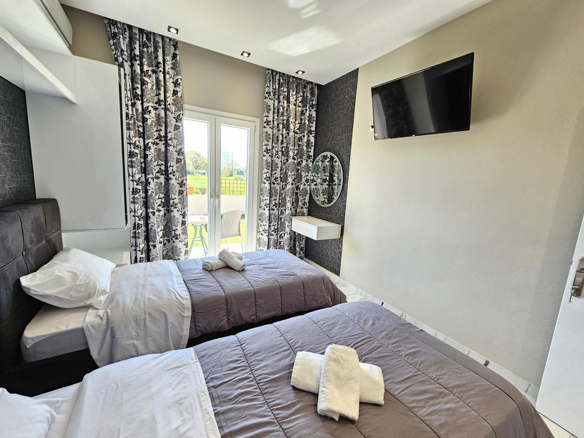 Evelina Luxury Suites In Corfu Ipsos Exterior photo