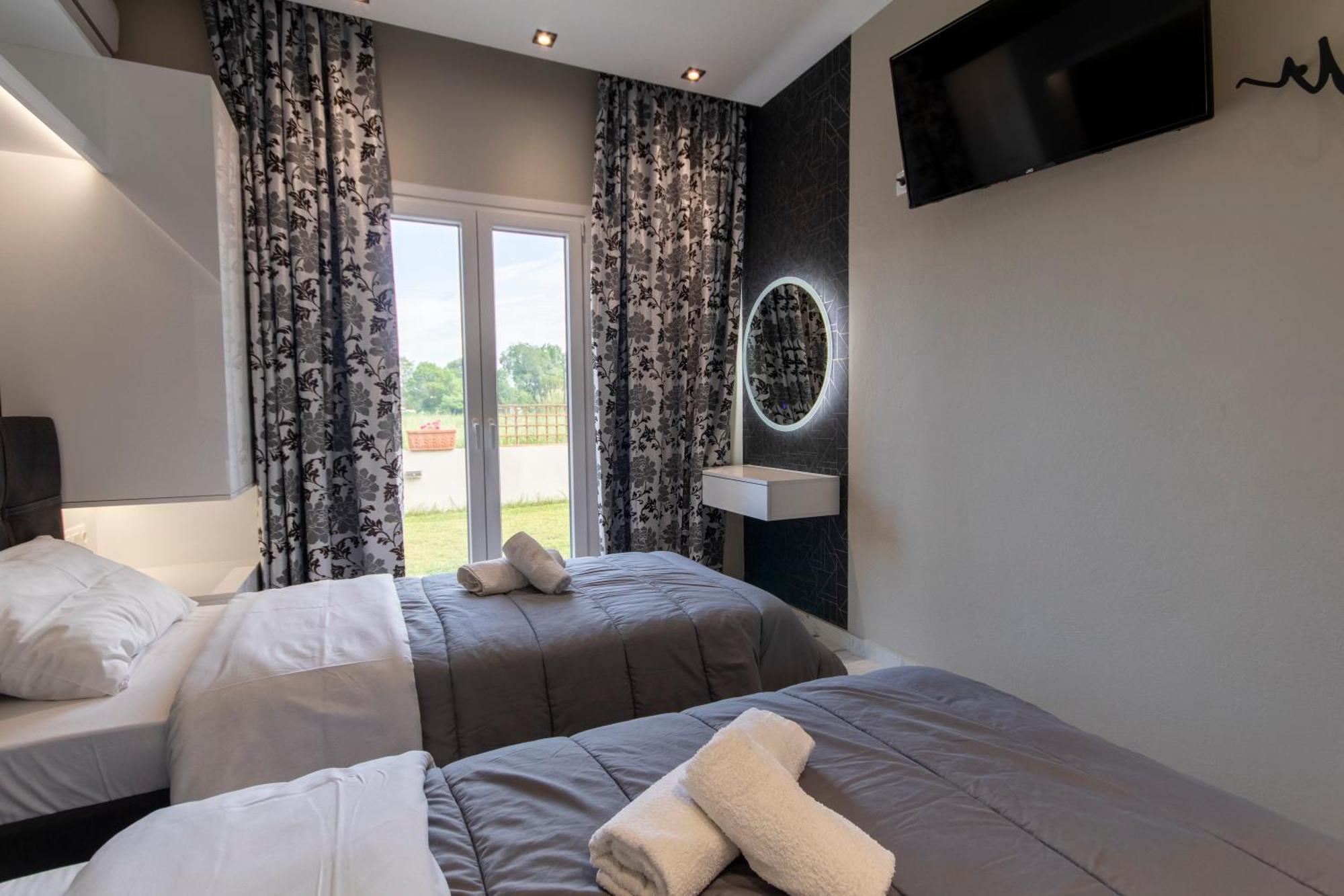 Evelina Luxury Suites In Corfu Ipsos Exterior photo