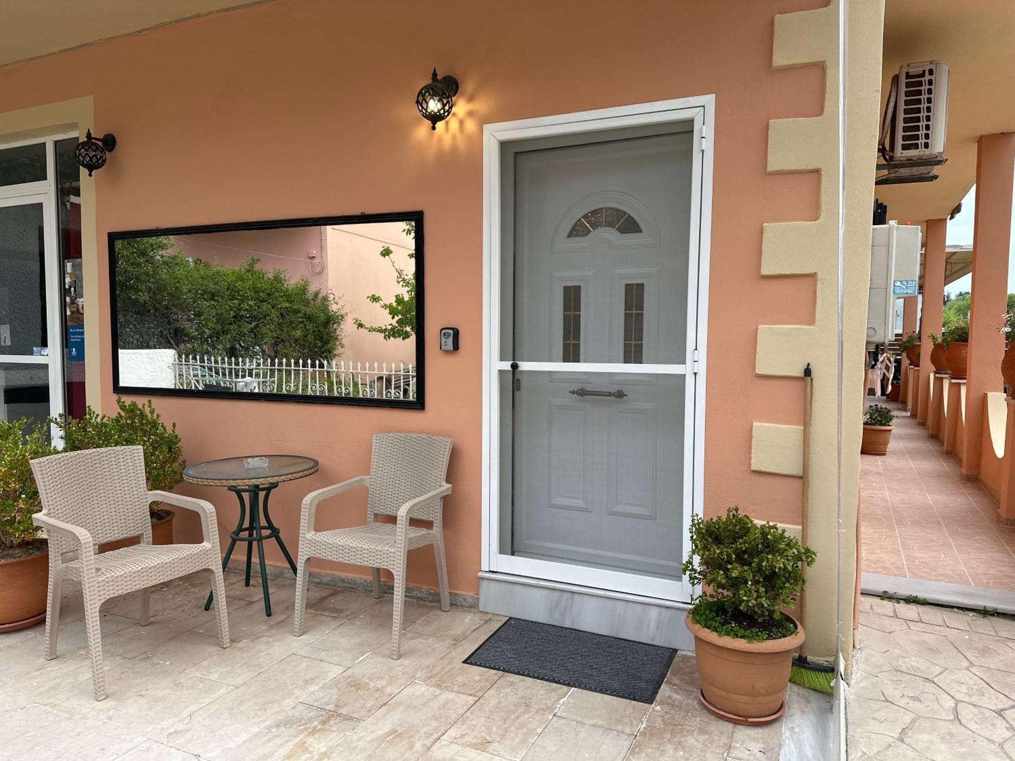 Evelina Luxury Suites In Corfu Ipsos Exterior photo